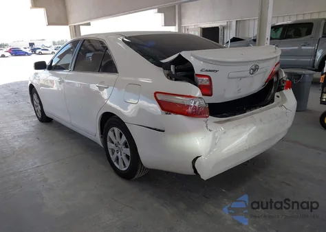 2007 Toyota Camry Hybrid z USA, uszkodzony, nr VIN JTNBB46K473010487